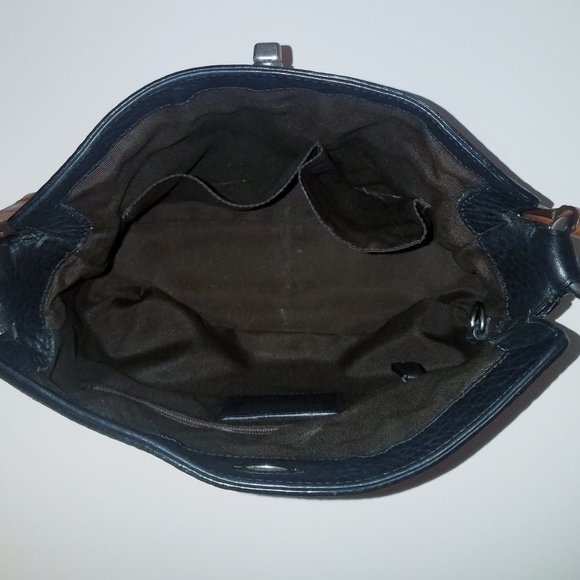 Coach Chelsea - Picture 5 of 6